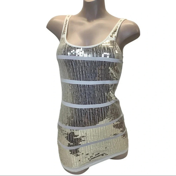 Express bedazzled top (Preowned) - Picture 1 of 4